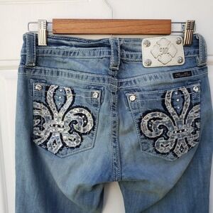 Miss Me Fleur De Lis Mid Rise Boot Cut Blue Jeans Women's Size 26  #MP7177B